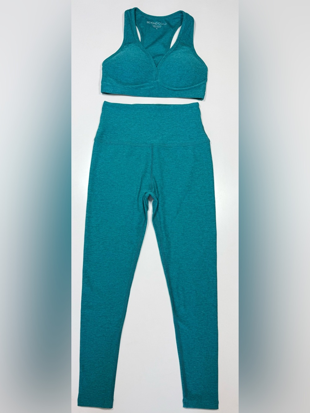 Beyond Yoga Spacedye Set: Lift Your Spirits Bra & High Waisted Leggings Teal - Picture 3 of 8